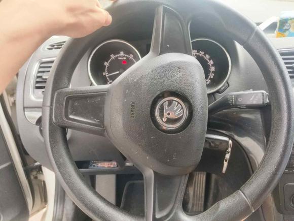 [金华·浙G] 二手斯柯达Yeti2014款 1.4TSI DSG炫彩版