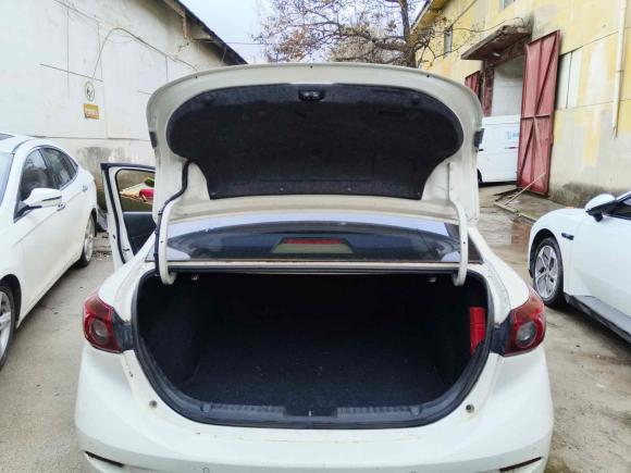 [西安·陕U] 二手马自达马自达3 昂克赛拉2016款 三厢 1.5L 手动豪华型