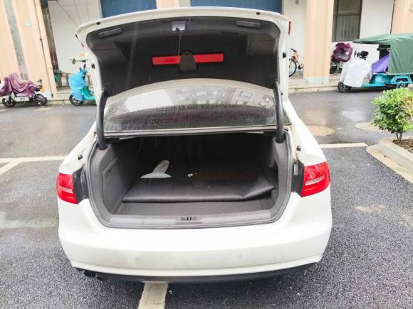 [杭州·浙A] 二手奥迪奥迪A4L2013款 35 TFSI 自动标准型