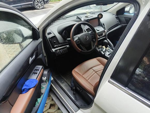 [杭州·浙A] 二手东风风度东风风度MX52016款 2.0L 自动旗舰版