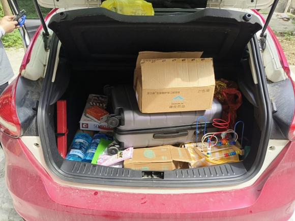 [合肥·皖A] 二手福特福克斯2017款 1.5T CTCC 白黑限量版