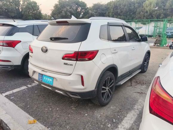 [苏州·苏E] 二手奔腾奔腾X402017款 1.6L 自动豪华型