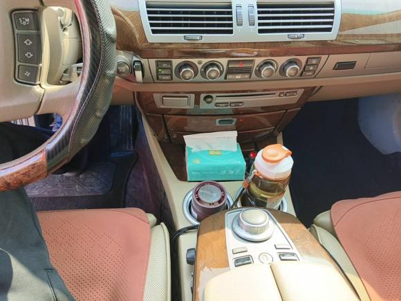 [青岛·鲁U] 二手宝马宝马7系2005款 740Li