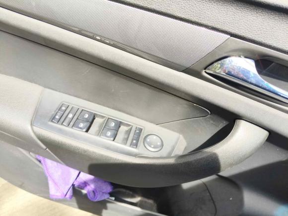 [苏州·苏E] 二手荣威荣威3602018款 PLUS 1.5L 自动尊享版