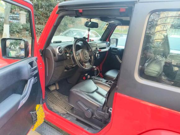 [上海·沪A] 二手Jeep牧马人2013款 3.6L Sahara 两门版