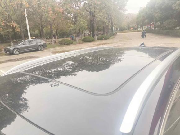 [南通·苏F] 二手红旗红旗HS52022款 改款 2.0T 智联旗享四驱版