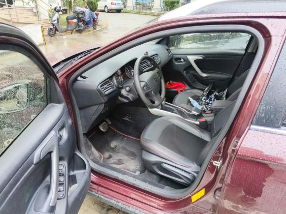 [上海·沪B] 二手雪铁龙雪铁龙C3-XR2015款 1.6L 自动先锋型