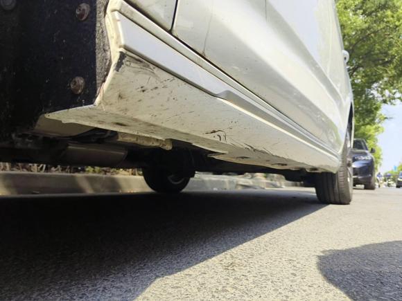 [上海·皖P] 二手比亚迪宋MAX2021款 升级版 1.5T 自动尊贵型 6座