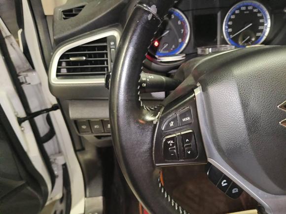 [成都·川G] 二手铃木锋驭2014款 1.6L 手动两驱精英型