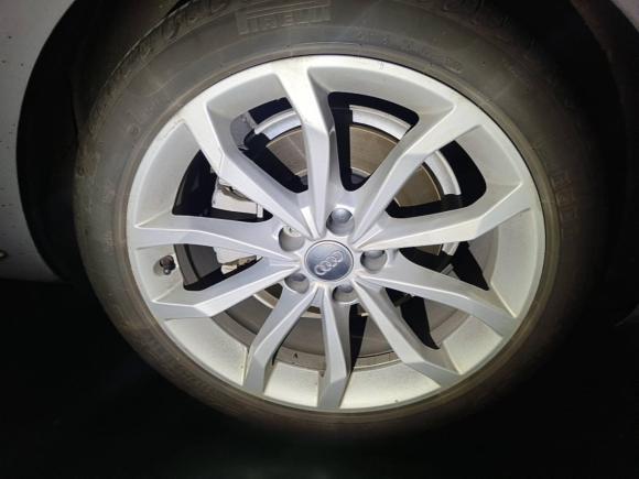 [杭州·浙A] 二手奥迪奥迪A4L2018款 30周年年型 40 TFSI 时尚型