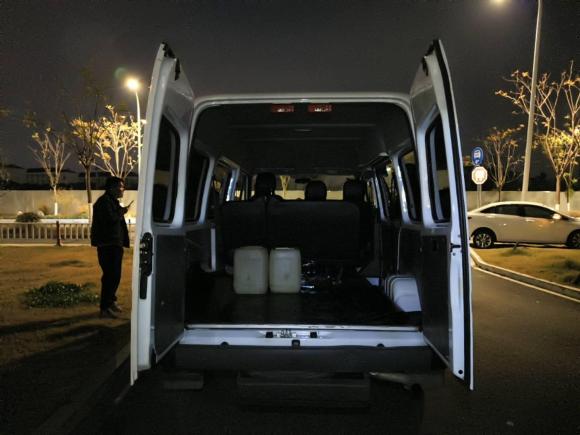 [无锡·苏B] 二手江铃特顺2019款 2.8T商运型智动挡短轴中顶6座国VI JX493