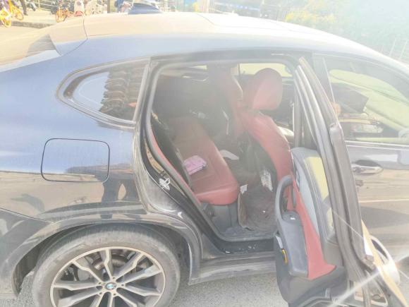 [成都·川A] 二手宝马宝马X42022款 xDrive 30i M运动套装