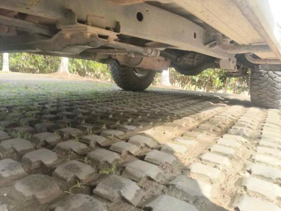 [嘉兴·豫N] 二手猎豹汽车猎豹Q62015款 2.4L 手动两驱精英型