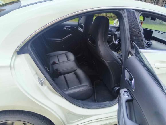 [上海·沪D] 二手奔驰奔驰CLA2016款 CLA 200 动感型