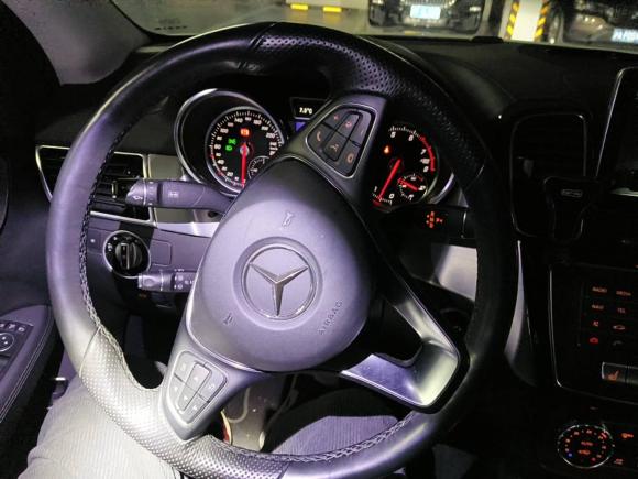 [上海·沪B] 二手奔驰奔驰GLE轿跑2015款 GLE 400 4MATIC 轿跑SUV