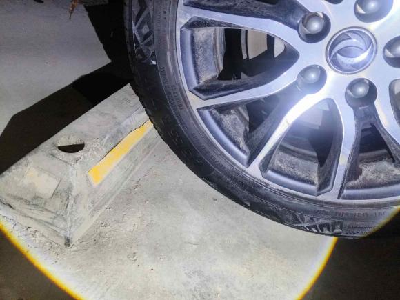 [西安·陕A] 二手东风风行景逸X62017款 劲享系列 1.5T CVT尊贵型