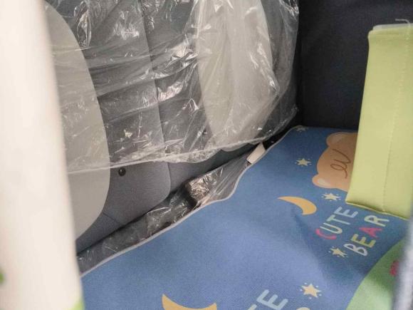 [上海·浙A] 二手奔腾奔腾小马2025款 222km 闪电马