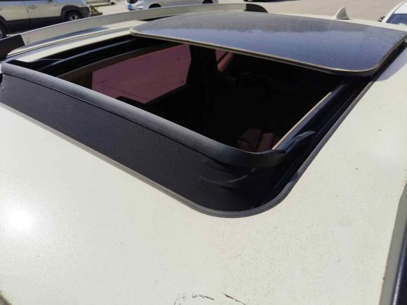 [武汉·鄂W] 二手宝骏宝骏5602017款 1.5T DCT旗舰型