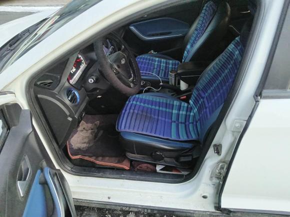 [青岛·鲁B] 二手奇瑞瑞虎3xe2018款 400 畅行版