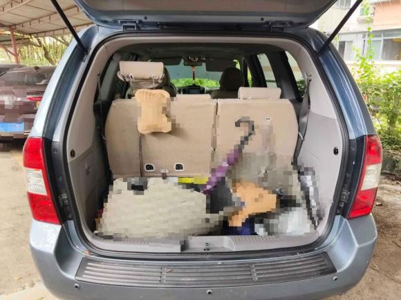 [广州·粤A] 二手起亚起亚VQ2013款 2.2T VQ-R 舒适版