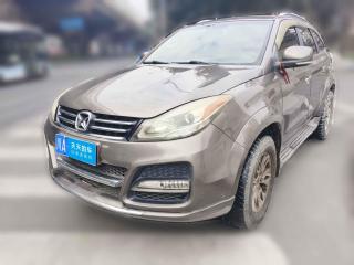 江铃驭胜S3502014款 2.4T 自动两驱柴油豪华天窗版7座