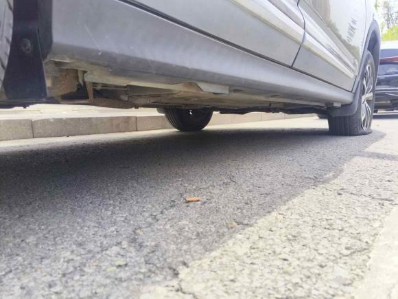 [青岛·鲁B] 二手东风风行景逸X52017款 1.6L 手动豪华型