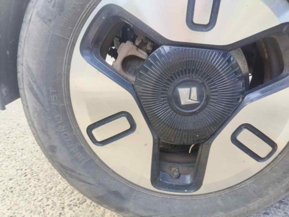 [苏州·苏E] 二手宝骏宝骏KiWi EV2021款 艺术家 磷酸铁锂