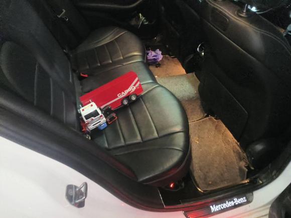 [合肥·皖A] 二手奔驰奔驰C级2017款 C 200 L 运动版