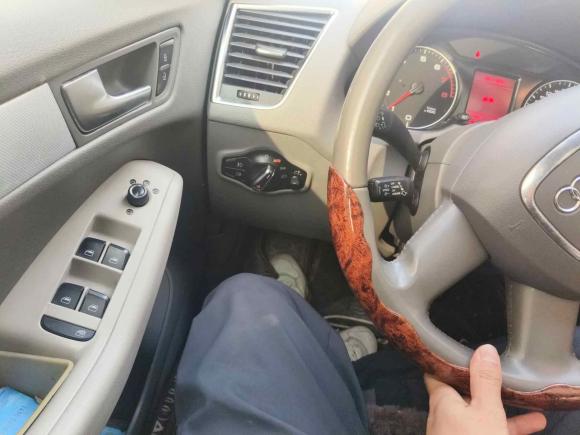 [嘉兴·沪C] 二手奥迪奥迪Q52010款 2.0TFSI 技术型