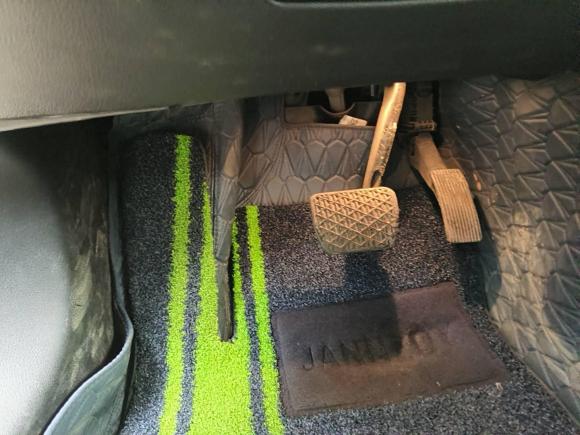 [西安·陕U] 二手奔驰奔驰A级2019款 A 180 L 运动轿车