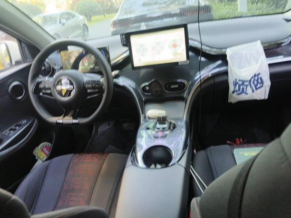 [上海·沪A] 二手比亚迪比亚迪e22023款 舒适型