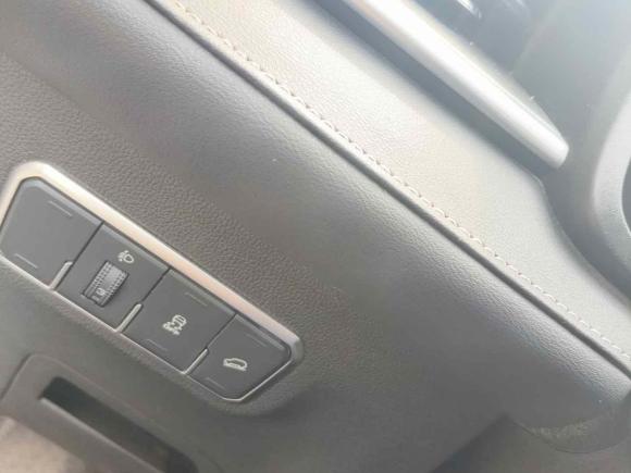 [济南·鲁S] 二手哈弗哈弗M62023款 PLUS 1.5T DCT精英智联型