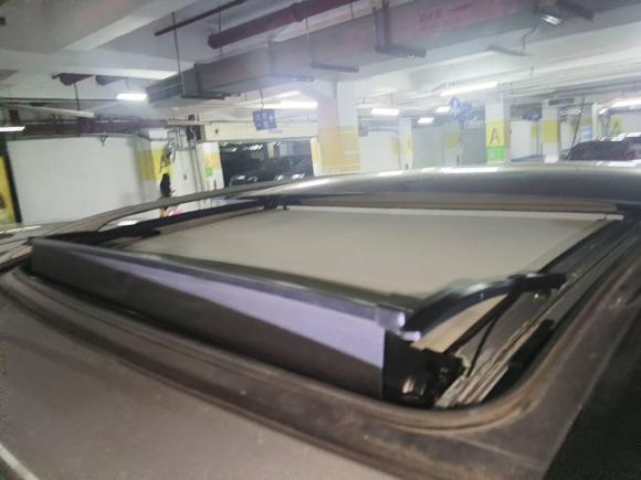 [深圳·粤B] 二手雷诺科雷傲2010款 2.5L 两驱时尚型