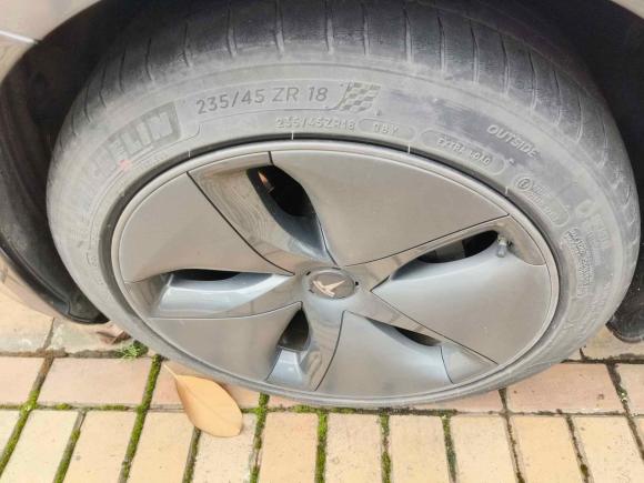[上海·沪A] 二手特斯拉Model 32020款 标准续航后驱升级版