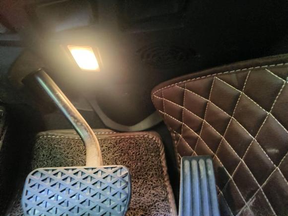 [湖州·浙E] 二手宝马宝马X12014款 sDrive18i 时尚型