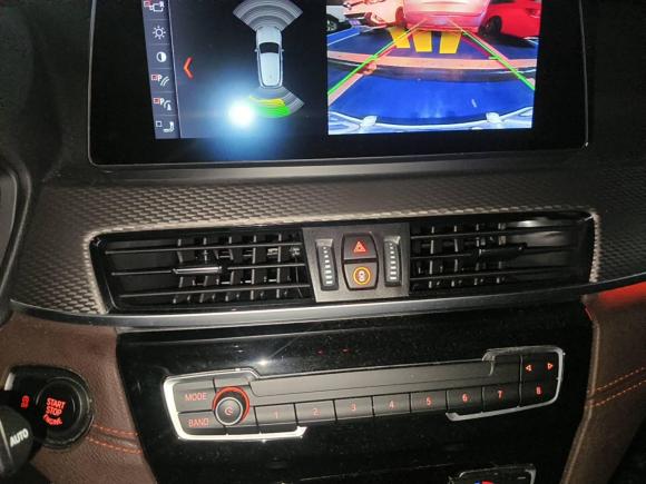 [上海·沪B] 二手宝马宝马X22022款 xDrive25i 曜夜版
