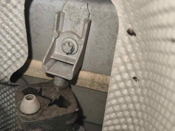 [广州·粤A] 二手奔驰奔驰GLB2022款 GLB 200 时尚型