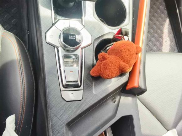 [杭州·浙B] 二手长安长安UNI-V2022款 1.5T 尊贵型