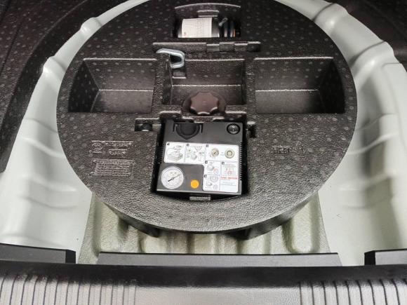 [上海·沪A] 二手荣威荣威Ei52021款 500 倾心版