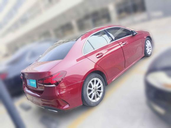 [佛山·粤X] 二手奔驰奔驰A级2020款 改款 A 200 L 运动轿车时尚型
