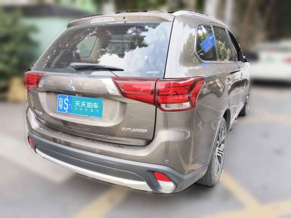 [深圳·粤S] 二手三菱欧蓝德2016款 2.4L 四驱豪华版 7座