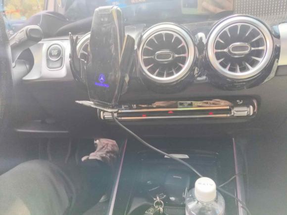 [上海·沪A] 二手奔驰奔驰EQB2022款 EQB 350 4MATIC 首发特别版