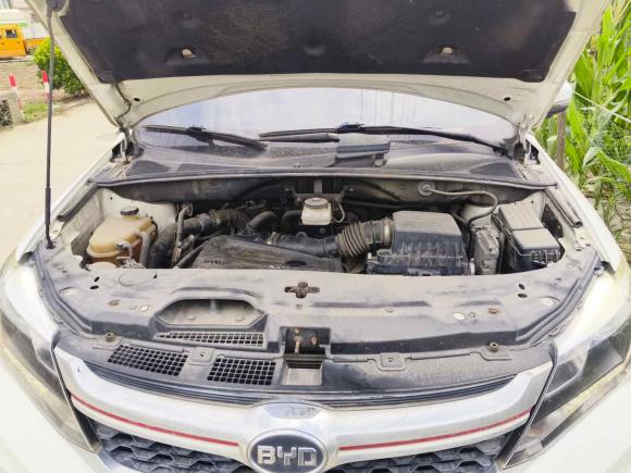 [上海·沪C] 二手比亚迪比亚迪S72017款 2.0T 自动尊贵型