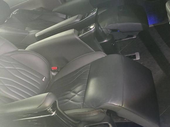 [杭州·鲁W] 二手广汽传祺传祺M82024款 大师系列 400T 尊贵版