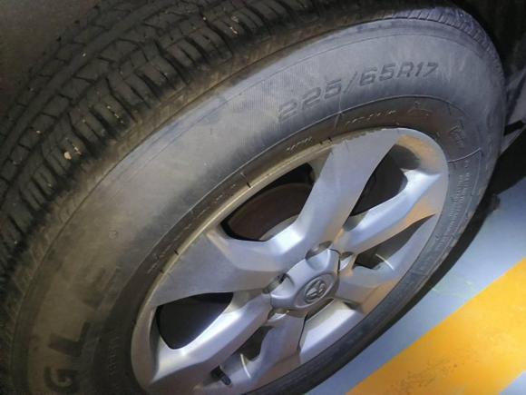 [青岛·鲁B] 二手丰田RAV4荣放2009款 2.0L 手动经典版