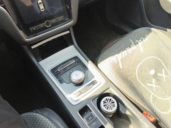 [杭州·浙A] 二手荣威荣威i6新能源2017款 45T 混动互联智享版