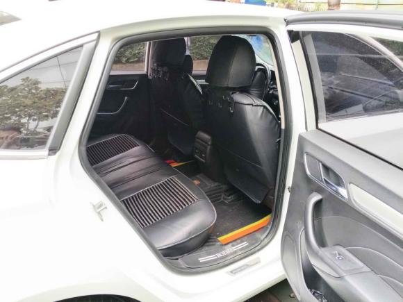 [成都·川A] 二手荣威荣威i6新能源2017款 45T 混动互联智享版