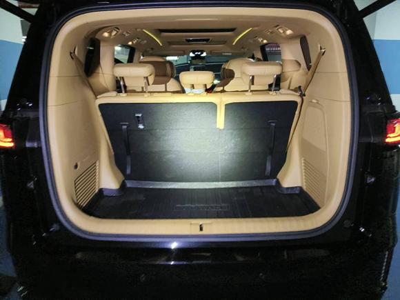 [上海·沪A] 二手岚图汽车岚图梦想家2024款 PHEV 超长续航尊贵版