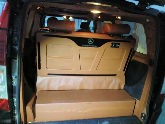 [杭州·浙B] 二手奔驰唯雅诺2010款 2.5L 尊贵版