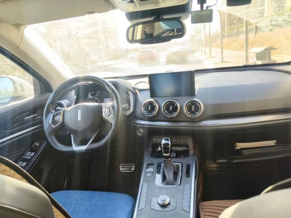 [青岛·鲁B] 二手魏牌魏牌 VV52017款 2.0T 超豪型